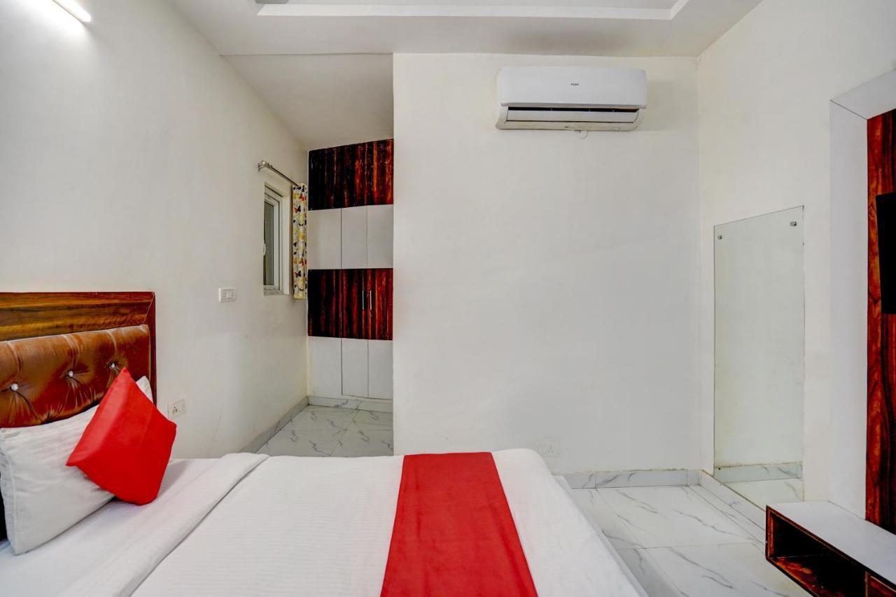 Oyo 78981 The Diamond Nest ノイダ エクステリア 写真