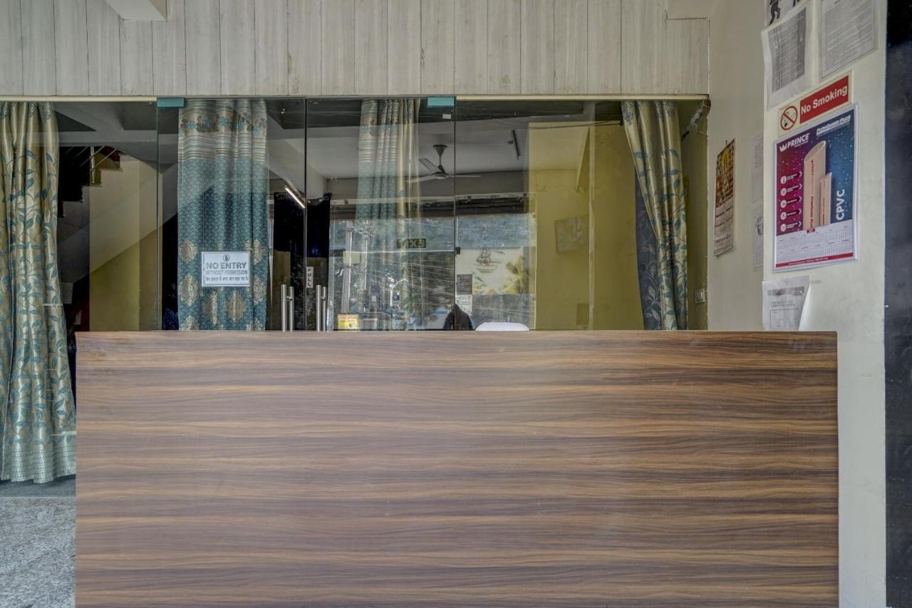 Oyo 78981 The Diamond Nest ノイダ エクステリア 写真